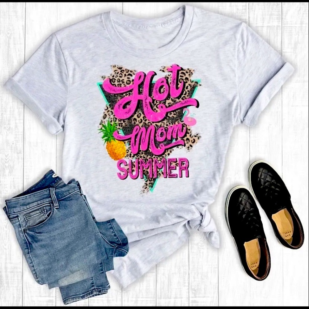 Hot mom summer t-shirt